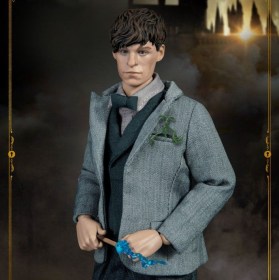 Newt Scamander Fantastic Beasts The Secrets of Dumbledore Dynamic 8ction Heroes 1/9 Action Figure by Beast Kingdom Toys